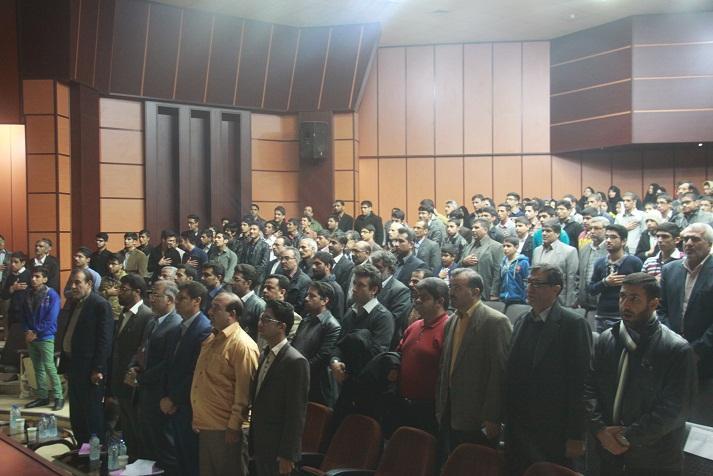 همایش تجلیل از پذیرفته شدگان کنکور 93