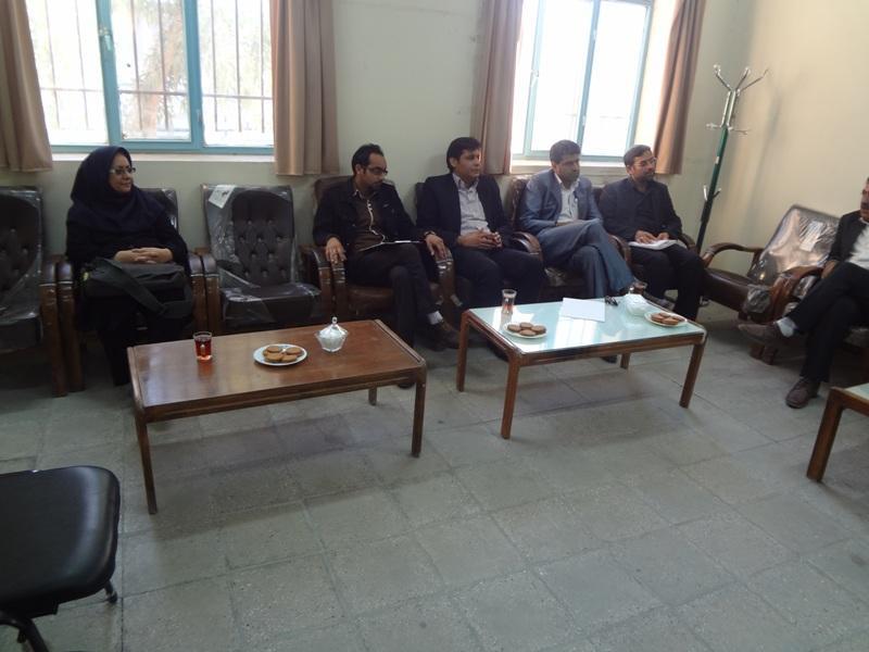 جلسه انجمن اولیا و مربیا آذر ماه